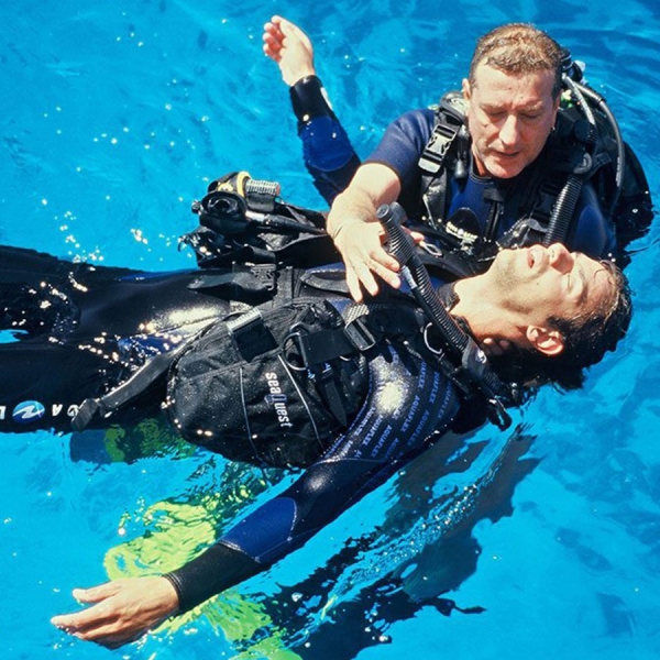 Padi Rescue Diver Course Elba Island